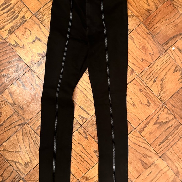 Black denim flare out pants from Zara - Picture 4 of 7